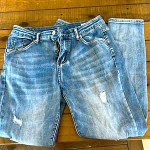 Assorted Brand Fashion Boyfriend Stretch Jeans -  so cute! Size 29